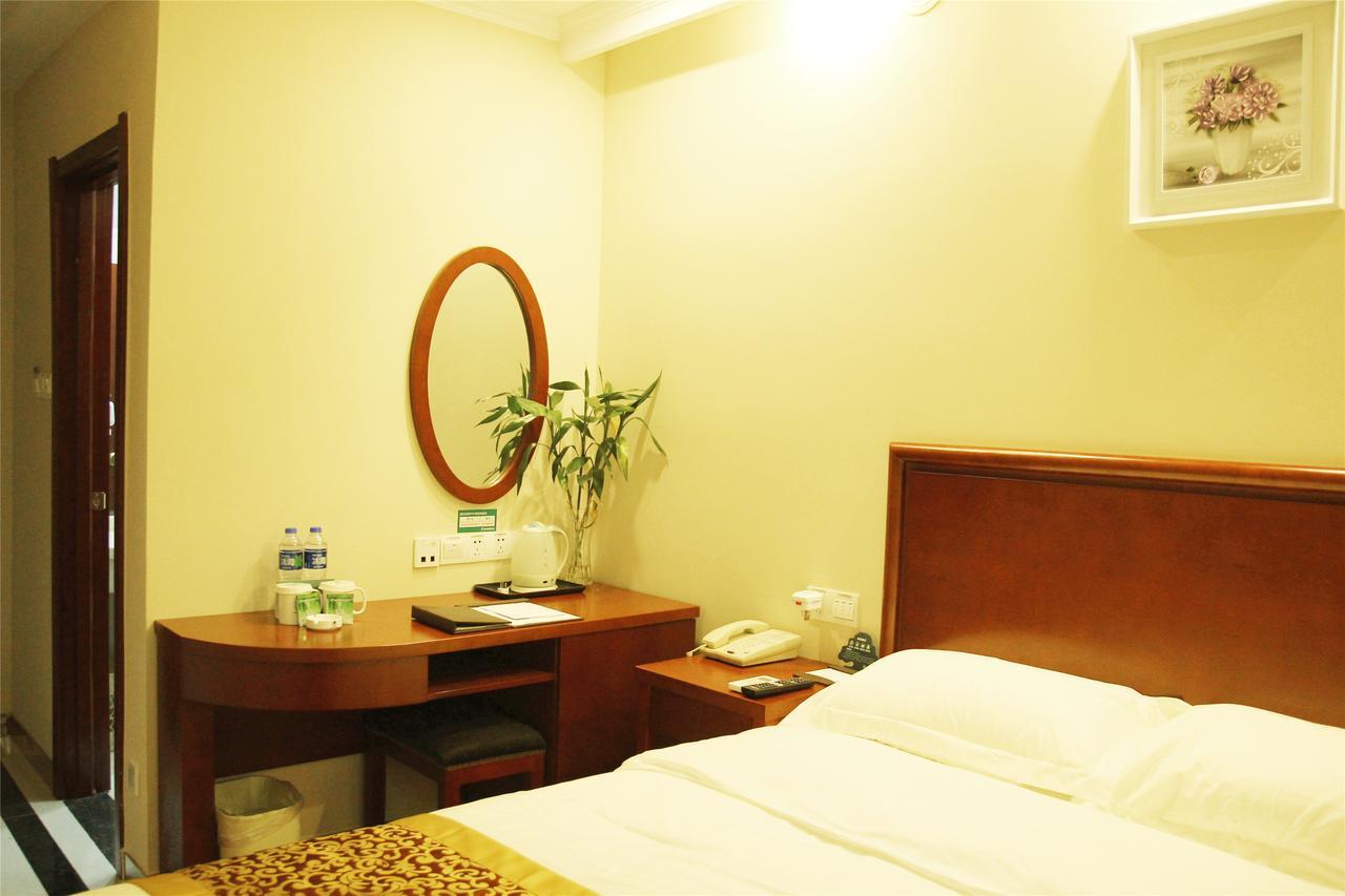 Greentree Inn Shandong Linxi Pingyi Mengyang Road Express Hotel Exteriör bild